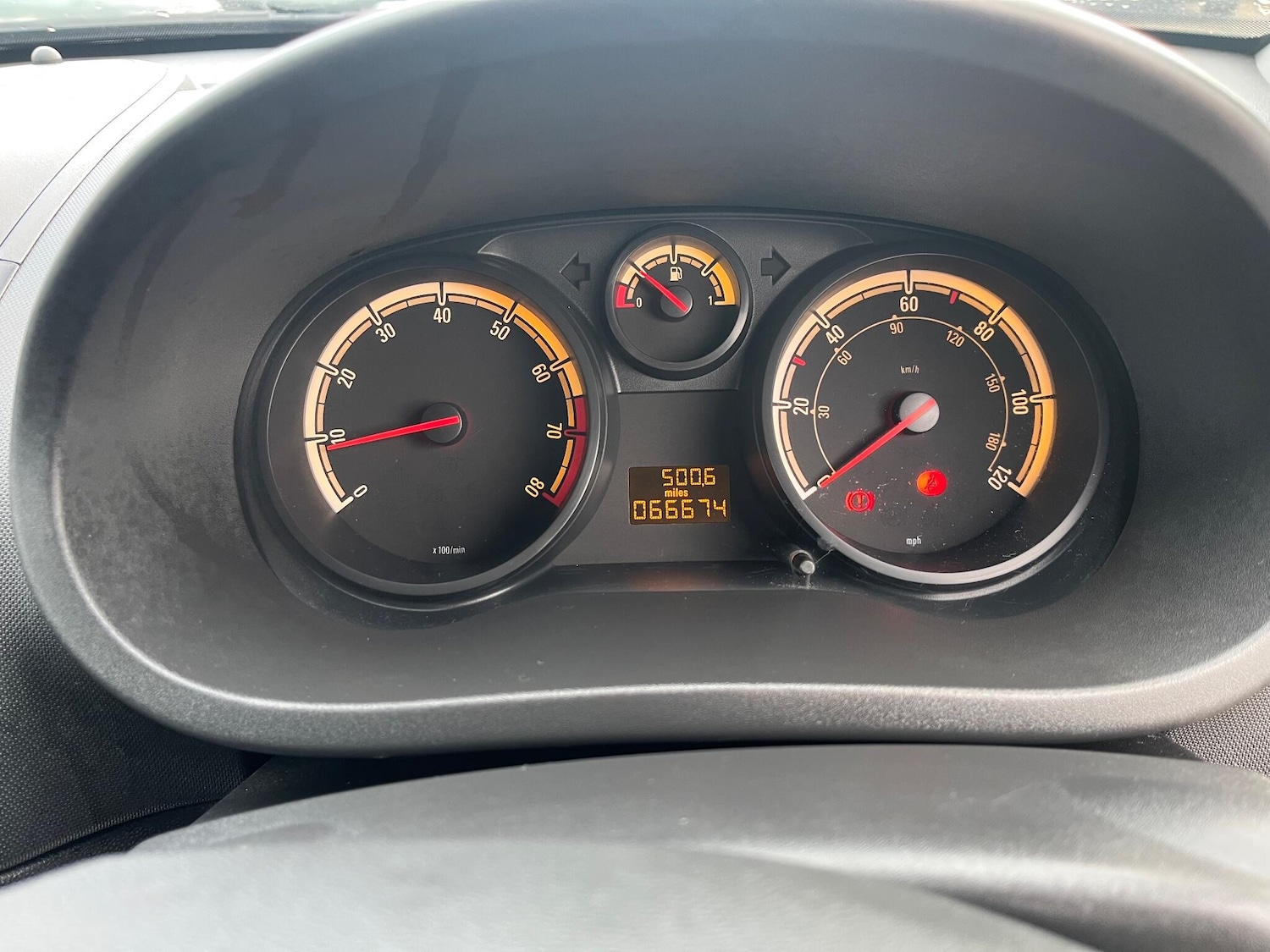 Used Vauxhall Corsa 2010 for sale - 77120367: Photo 13