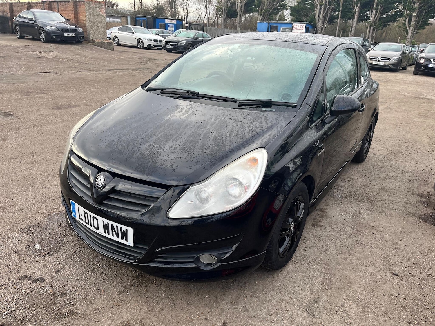 Used Vauxhall Corsa 2010 for sale - 77120367: Photo 3