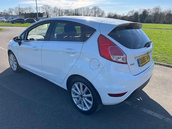 Used Ford Fiesta 2015 for sale - 78988632: Photo