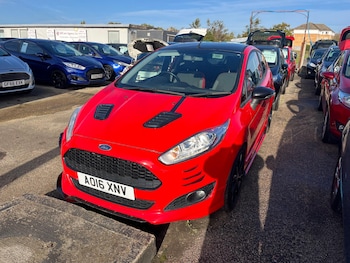 Used Ford Fiesta 2016 for sale - 76359890: Photo