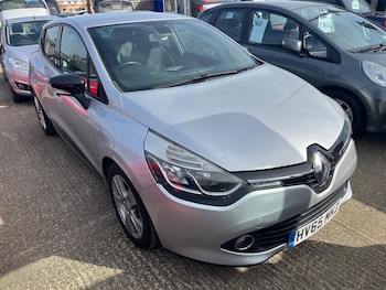 Used Renault Clio 2015 for sale - 77939800: Photo