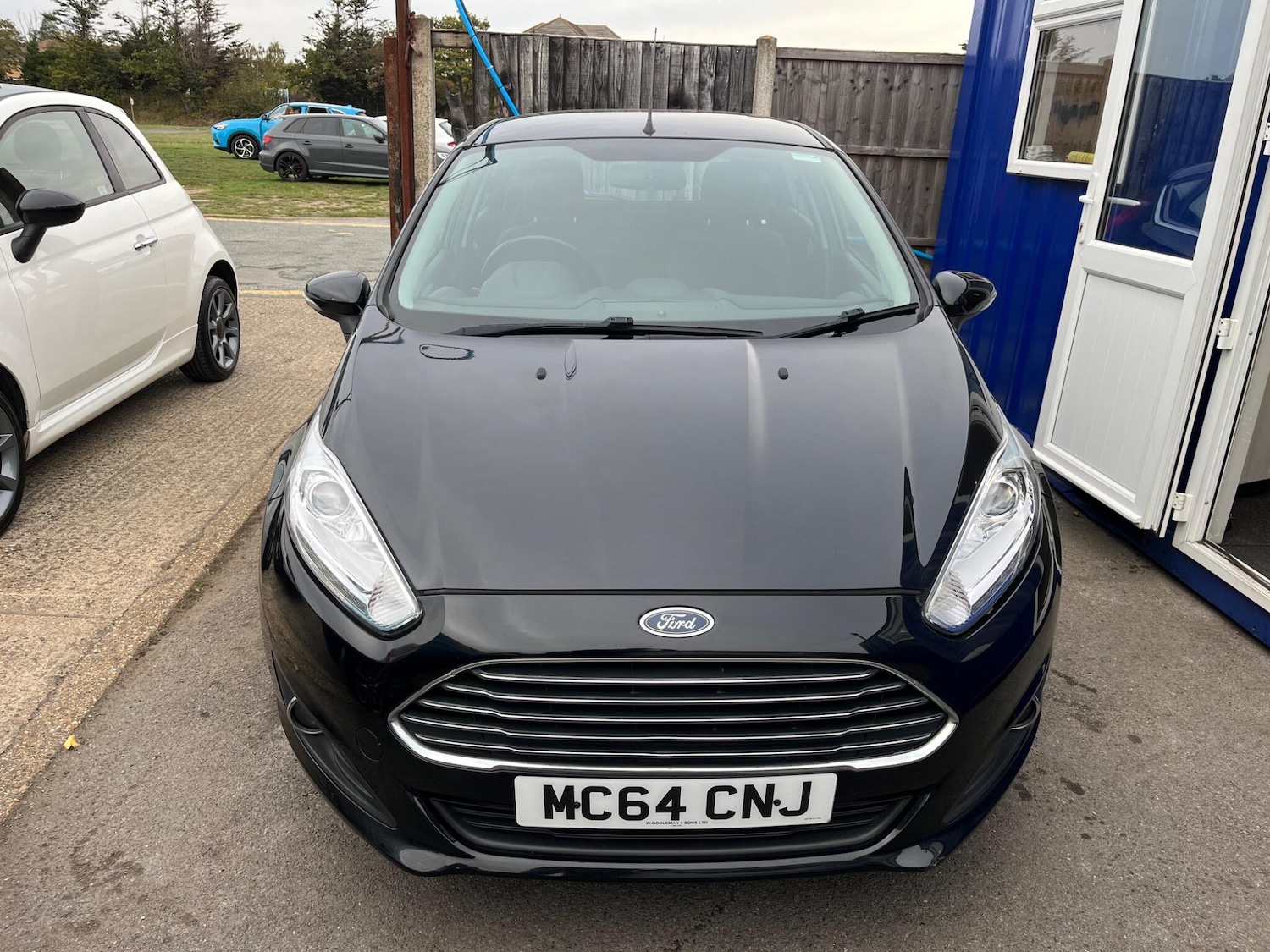Used Ford Fiesta 2015 for sale - 76137630: Photo 2