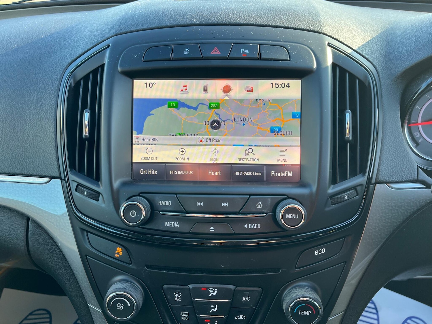 Used Vauxhall Insignia 2015 for sale - 77440634: Photo 24