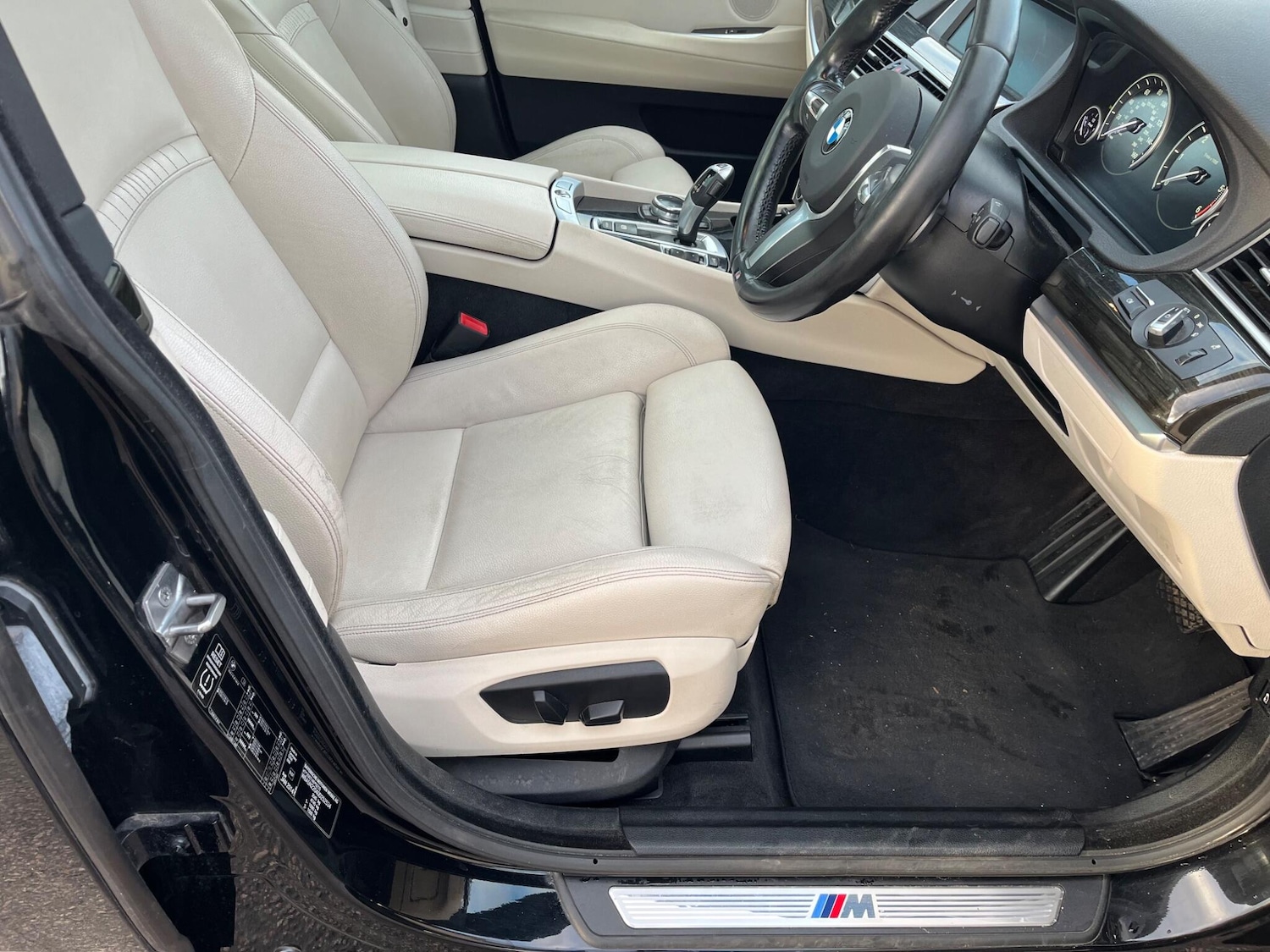 Used BMW 5 Series Gran Turismo 2014 for sale - 76432076: Photo 3