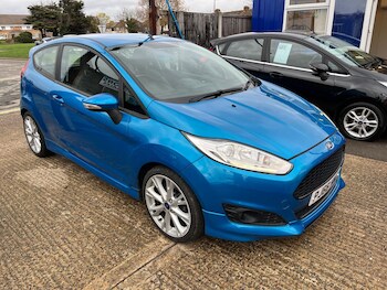 Used Ford Fiesta 2016 for sale - 76550747: Photo