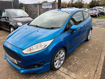 Used Ford Fiesta 2016 for sale - 76550747: Photo