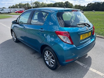 Used Toyota Yaris 2014 for sale - 75589306: Photo