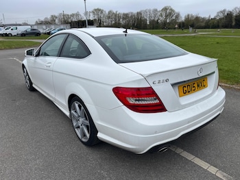 Used Mercedes-Benz C Class 2015 for sale - 78007526: Photo