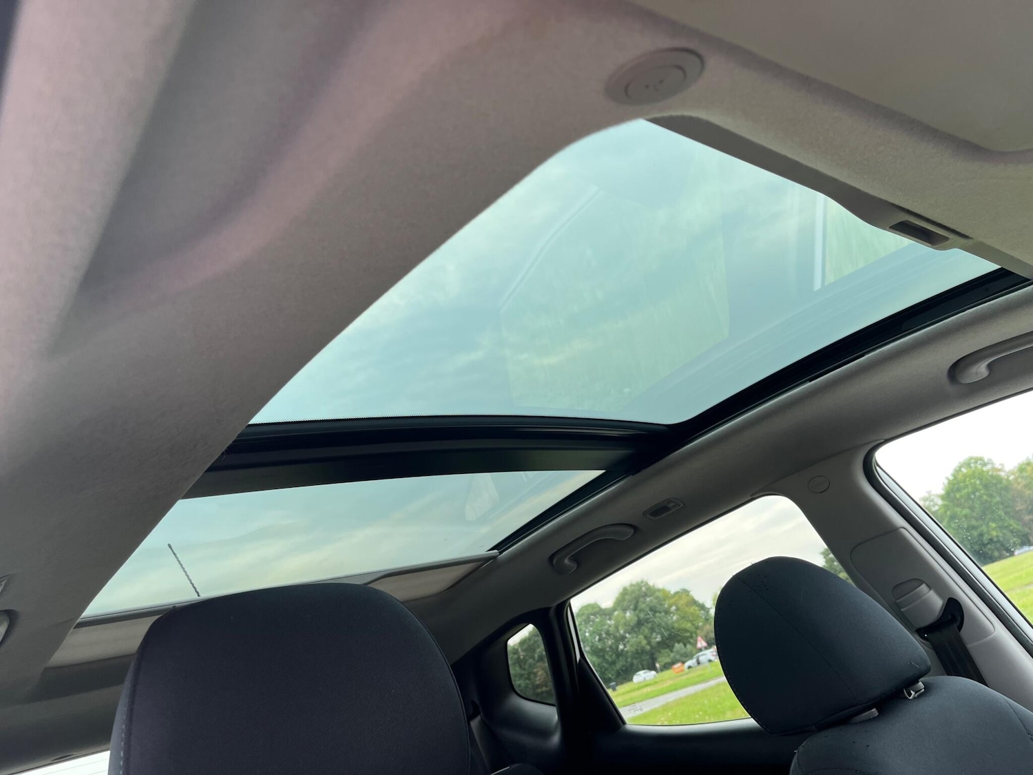 Used Hyundai Ix20 2013 for sale - 76701116: Photo 9