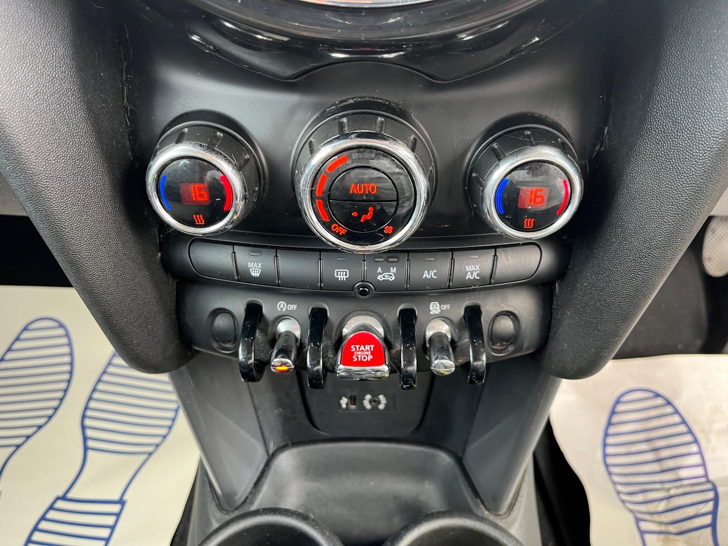 Used MINI Hatch 2015 for sale - 76987957: Photo 17