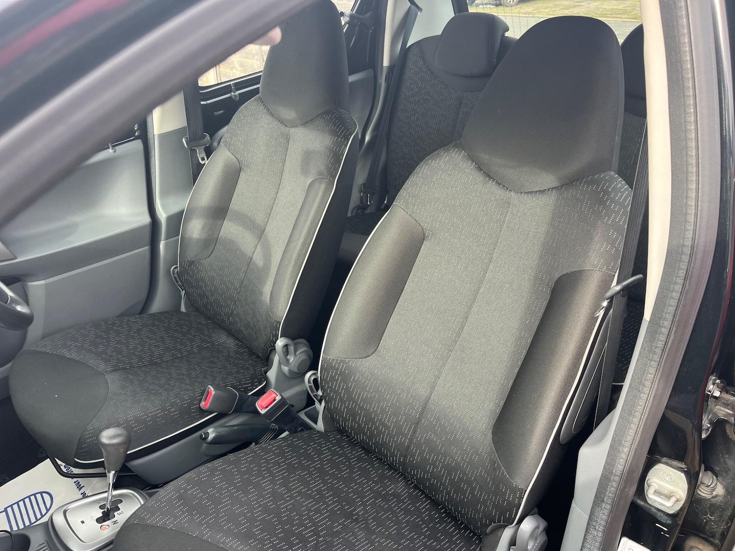 Used Peugeot 107 2011 for sale - 77625019: Photo 12