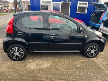 Used Peugeot 107 2011 for sale - 77625019: Photo
