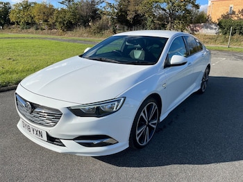 Used Vauxhall Insignia 2018 for sale - 76398031: Photo