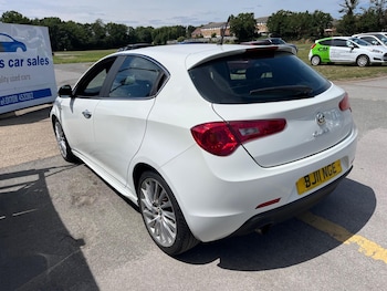 Used Alfa Romeo Giulietta 2011 for sale - 78793732: Photo