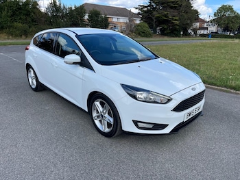 2015 (15) - 1.0T EcoBoost Zetec Euro 6 (s/s) 5dr