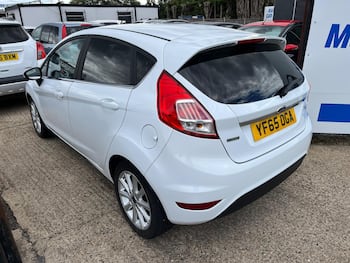 Used Ford Fiesta 2015 for sale - 79774378: Photo
