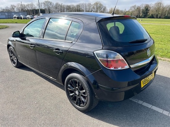 Used Vauxhall Astra 2009 for sale - 77977622: Photo
