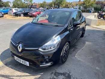 Used Renault Clio 2018 for sale - 79396114: Photo