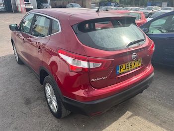 Used Nissan Qashqai 2016 for sale - 78548419: Photo