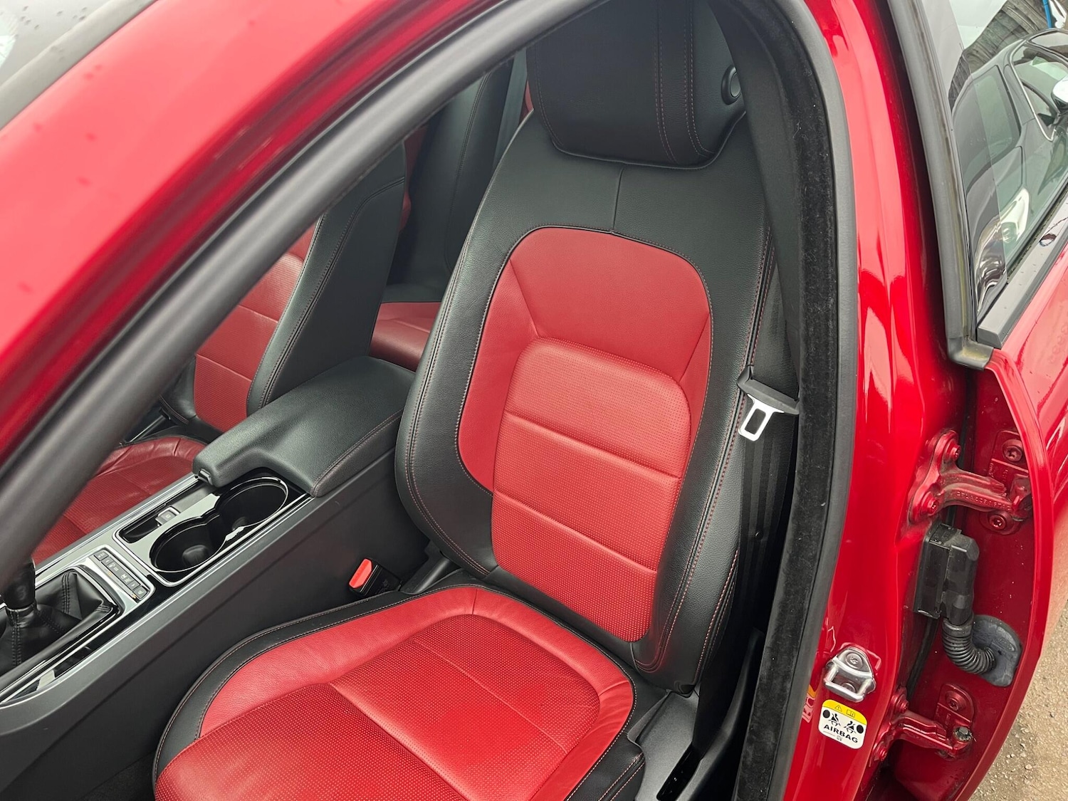 Used Jaguar XE for sale - 77854316: Photo 13