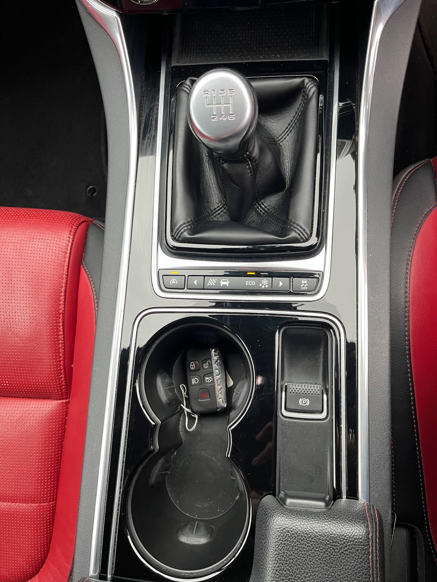 Used Jaguar XE for sale - 77854316: Photo 15