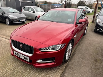 Used Jaguar XE 2015 for sale - 77854316: Photo