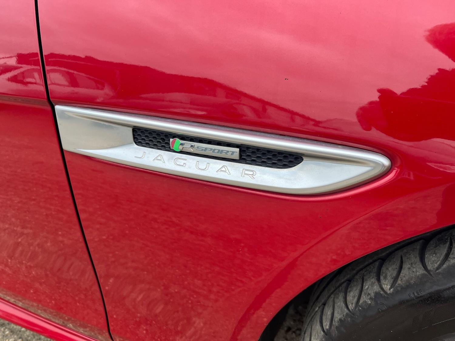 Used Jaguar XE for sale - 77854316: Photo 8