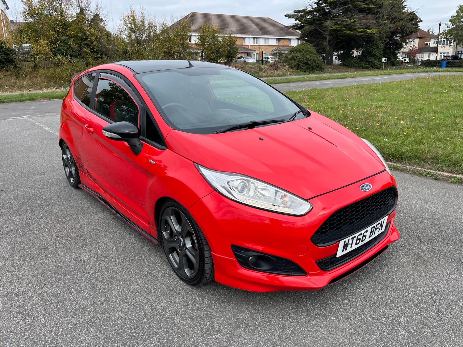 Used Ford Fiesta 2017 for sale - 76043043: Photo 1