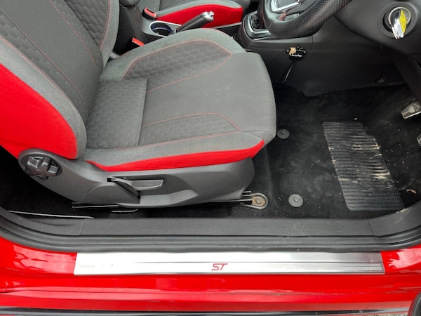 Used Ford Fiesta 2017 for sale - 76043043: Photo 10