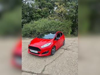 Used Ford Fiesta 2017 for sale - 76043043: Photo