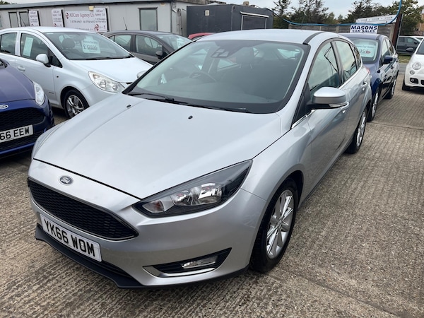Used Ford Focus 2017 for sale - 76201143: Photo 3