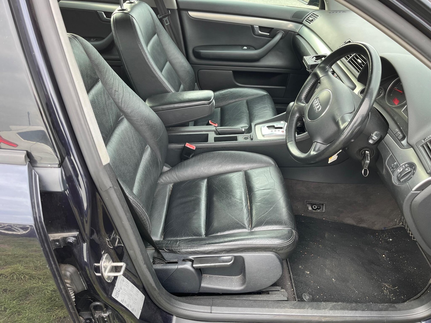 Used Audi A4 2003 for sale - 76136129: Photo 11