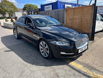 Used Jaguar XJ 2017 for sale - 79711480: Photo
