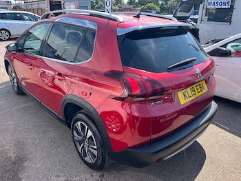 Used Peugeot 2008 2019 for sale - 79093739: Photo