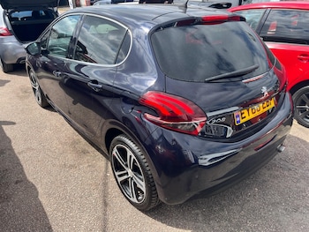 Used Peugeot 208 2016 for sale - 78922597: Photo