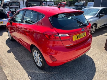 Used Ford Fiesta 2018 for sale - 79132613: Photo