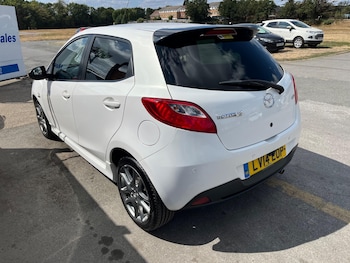 Used Mazda Mazda2 2014 for sale - 79609430: Photo