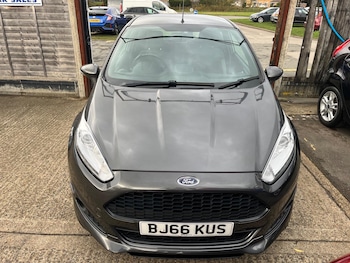 Used Ford Fiesta 2016 for sale - 76408476: Photo