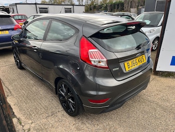 Used Ford Fiesta 2016 for sale - 76408476: Photo