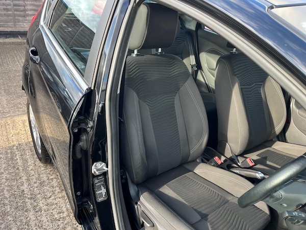 Used Ford Fiesta 2017 for sale - 76000933: Photo 11