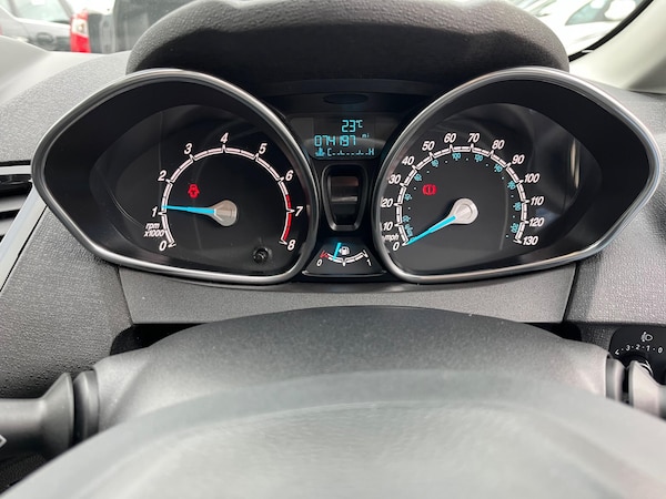 Used Ford Fiesta 2017 for sale - 76000933: Photo 21