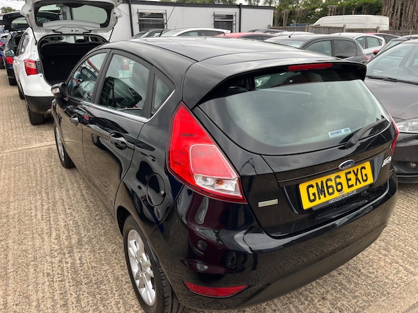 Used Ford Fiesta 2017 for sale - 76000933: Photo 4