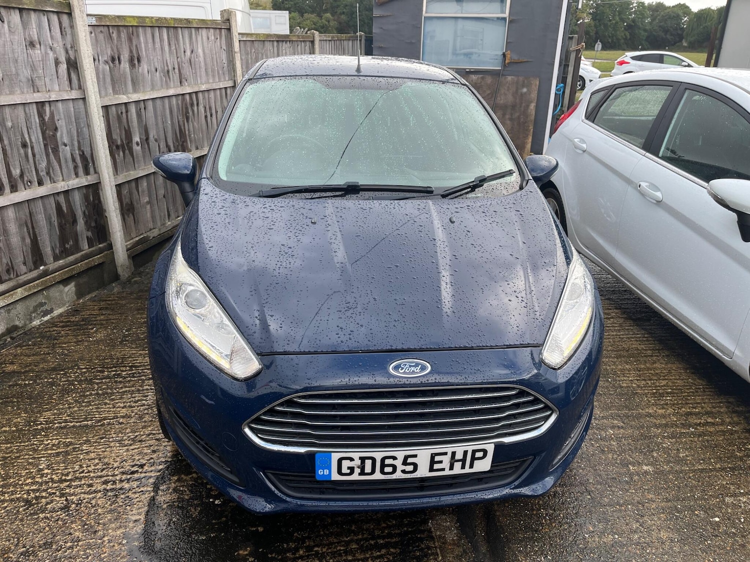 Used Ford Fiesta 2015 for sale - 74201233: Photo 2
