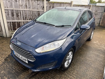 Used Ford Fiesta 2015 for sale - 74201233: Photo