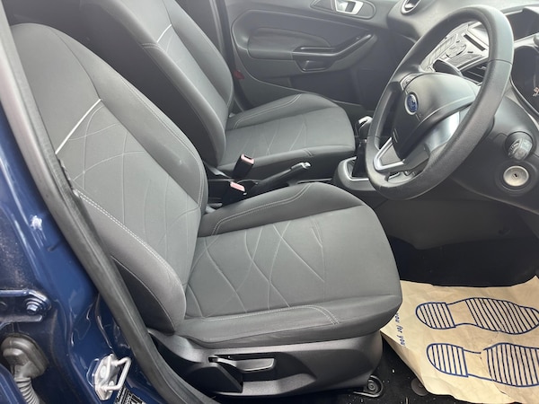 Used Ford Fiesta 2015 for sale - 74201233: Photo 8