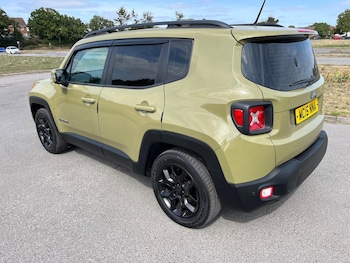 Used Jeep Renegade 2015 for sale - 75646429: Photo