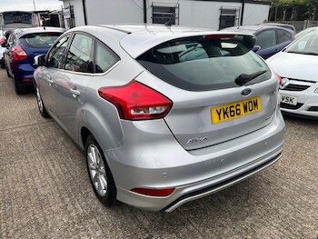 Used Ford Focus 2017 for sale - 76996018: Photo