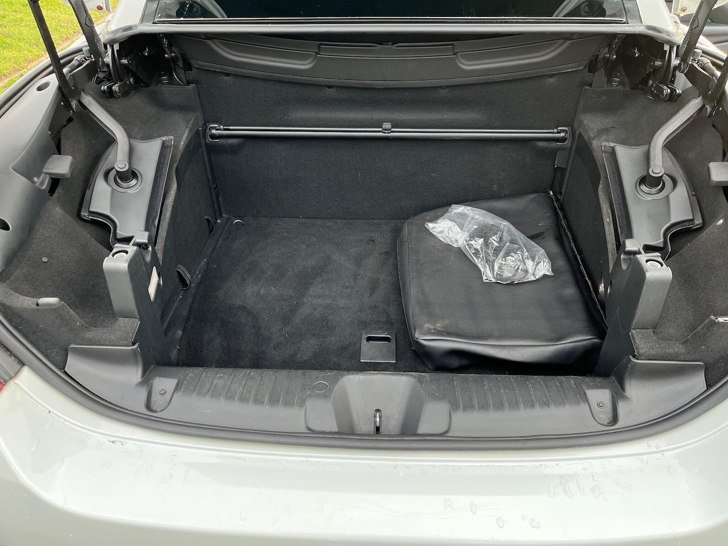 Used Peugeot 308 2010 for sale - 77131079: Photo 14