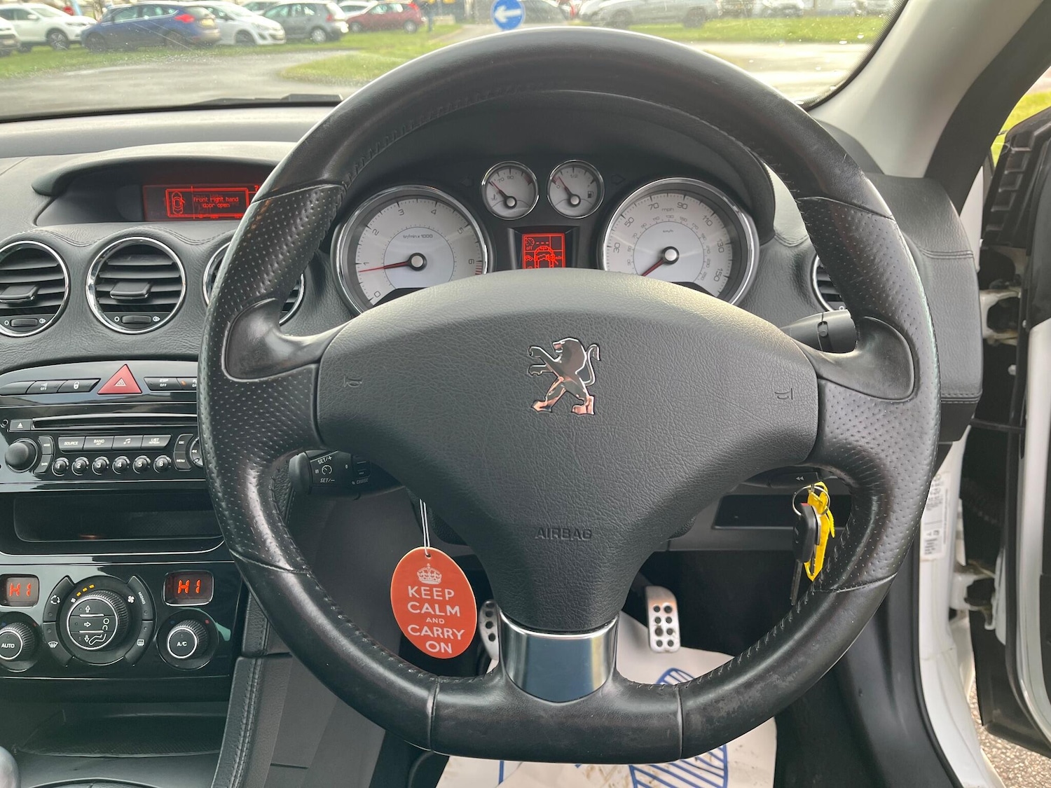 Used Peugeot 308 2010 for sale - 77131079: Photo 19