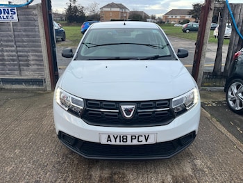Used Dacia Sandero 2018 for sale - 77237544: Photo